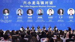 从使用立异底层立异：大模子、机械人操做系统